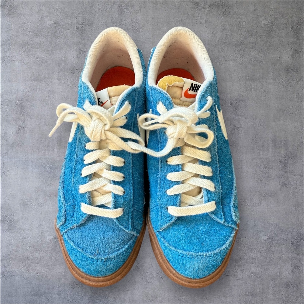 Nike Vibrant Blue Sneakers with Cream Accents